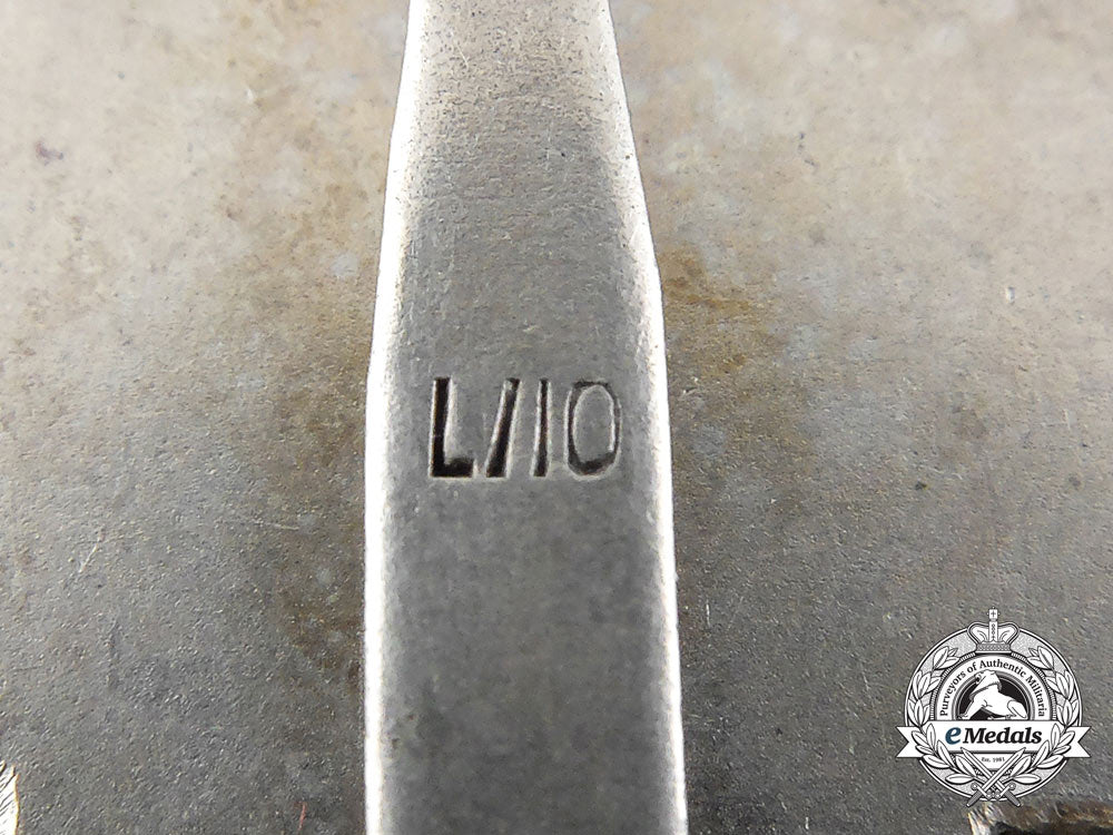 a_scarce_iron_cross1939_first_class_by_deschler&_sohn_b_2770