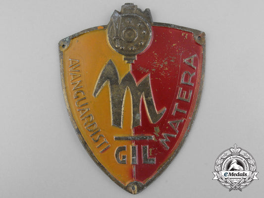 an_italian_youth_of_the_lictor_matera_fascist_membership_badge_b_2855