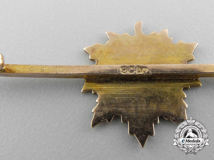 two_gold_first_war_canadian_badges_b_3218