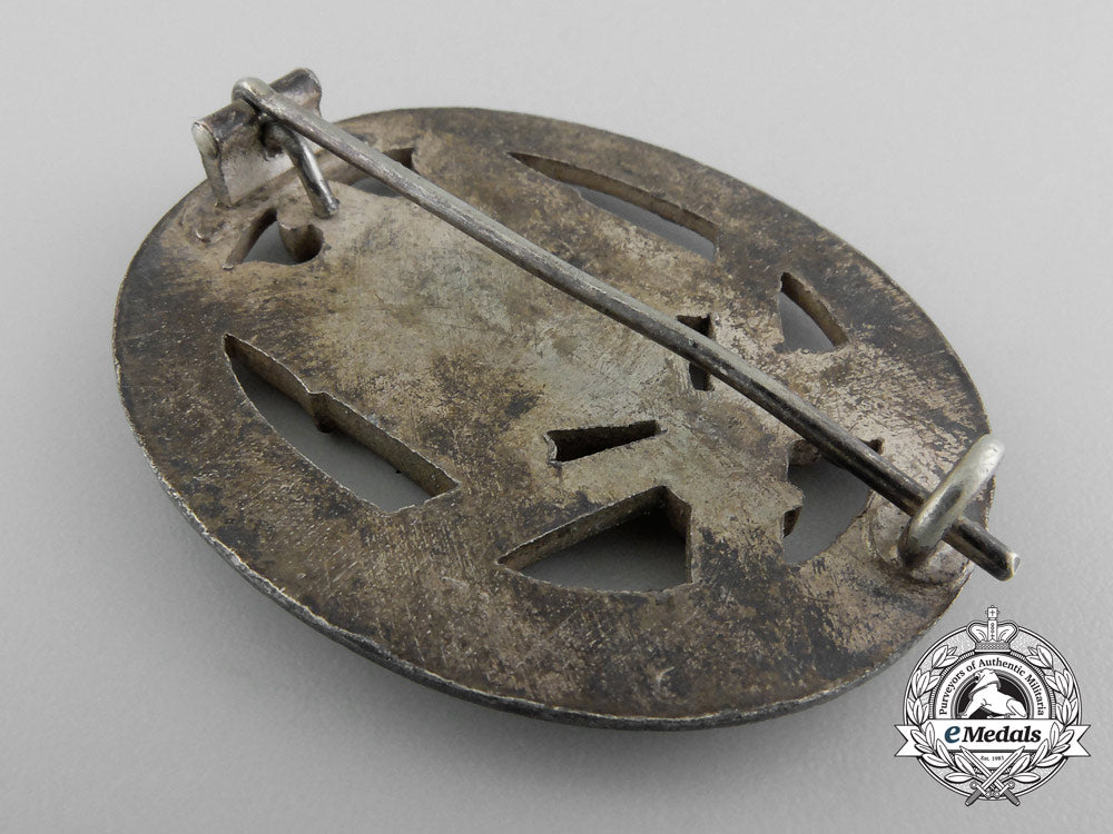 a_general_assault_badge_by_unknown_maker12_b_3426