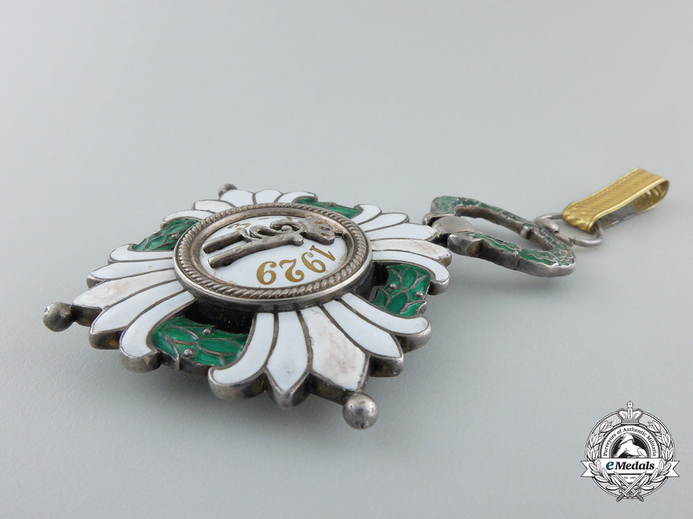 yugoslavia,_kingdom._an_order_of_the_crown,_third_class_commander_with_case_b_391_1_1_1_1