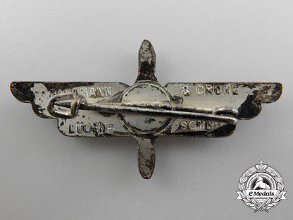 a_lot_of_four_second_war_period_german_badges&_insignia_b_4009