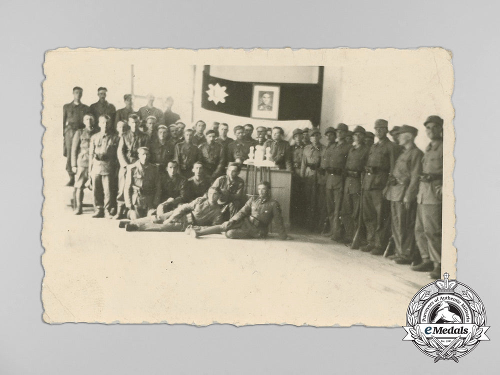 four_second_war_period_croatian_photographs_b_4201