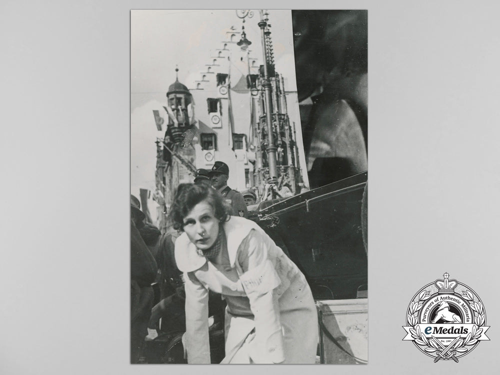 four_press_photographs_of_propagandist_film_director_leni_riefenstahl_b_4231