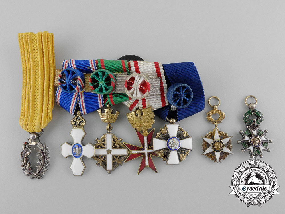 a_fine_set_of_miniature_decorations,_awards,_and_medals_b_4795