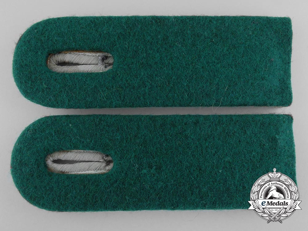 a_set_of_mint_paymaster_official_for_the_duration_of_the_war_shoulder_boards_b_4854