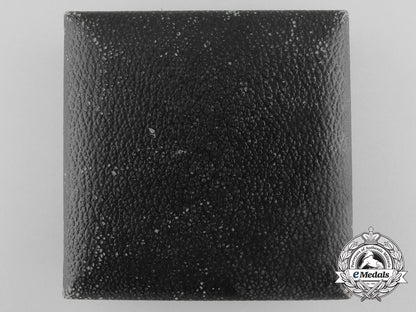 a_second_war_period_german_wound_badge_case_b_5102