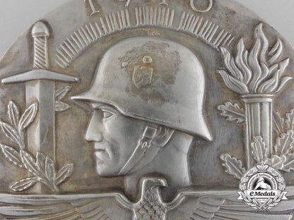 germany,_nsdap._a_large_prototype_medal_for_the1940_national_party_convention_by_deschler_b_5306