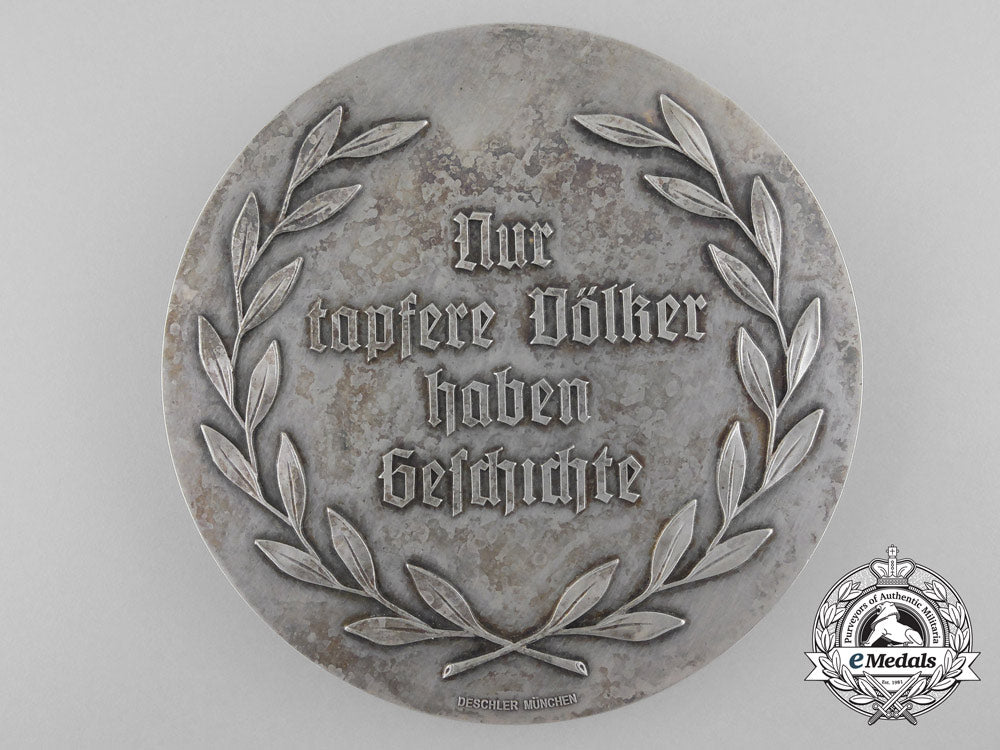 germany,_nsdap._a_large_prototype_medal_for_the1940_national_party_convention_by_deschler_b_5307