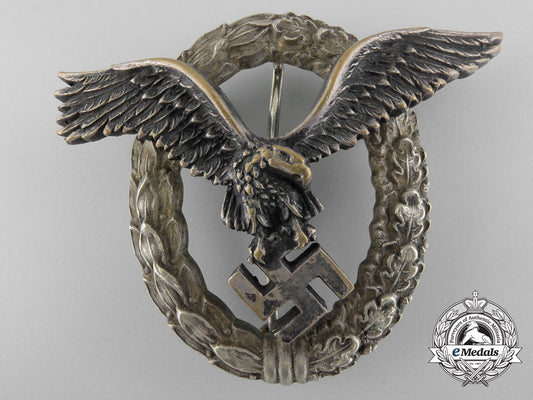 an_early_luftwaffe_pilot's_badge_by_juncker,_berlin_b_5420