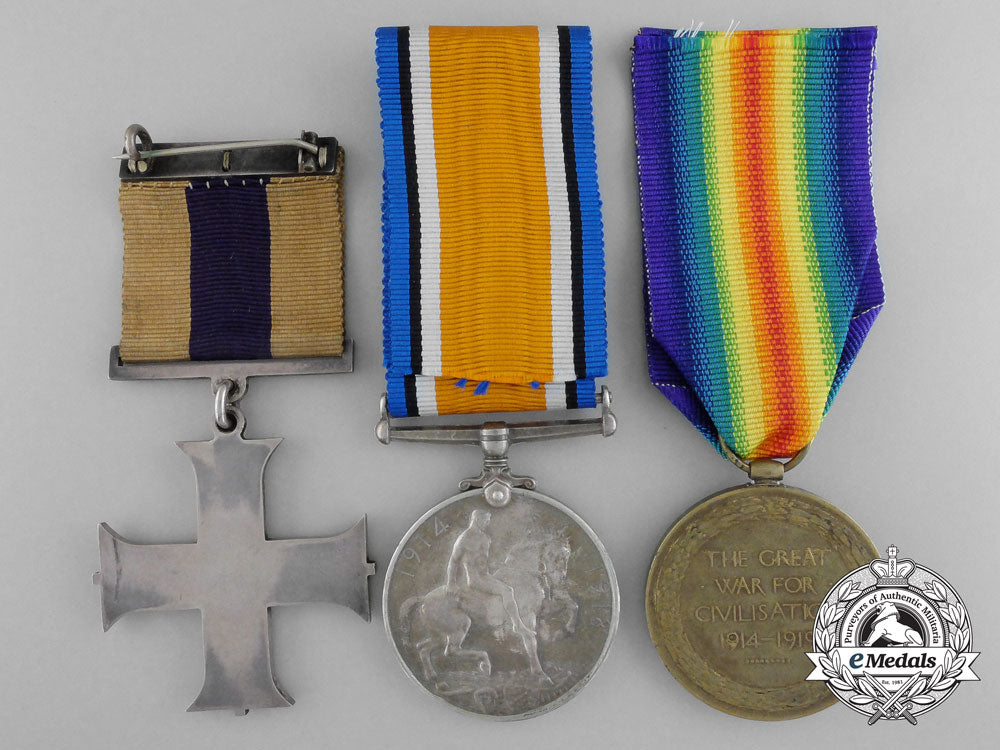 canada._a_military_cross_group_to_lieutenant_mcdonald_for_leadership&_gallantry_at_cambrai_b_5486