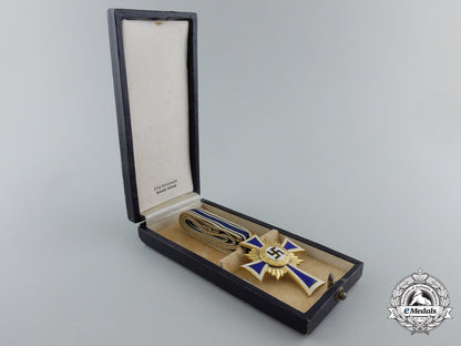 a_german_mother's_cross;_gold_grade_with_case_b_573