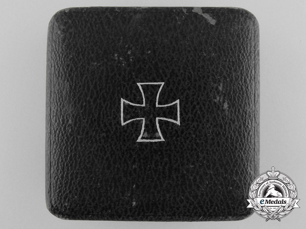 an_iron_cross_first_class1939_by_fritz_zimmermann_with_case_b_5767