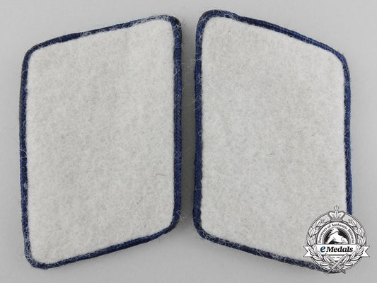 a_pair_of_hermann_göring_division_medical_collar_tabs_b_5819