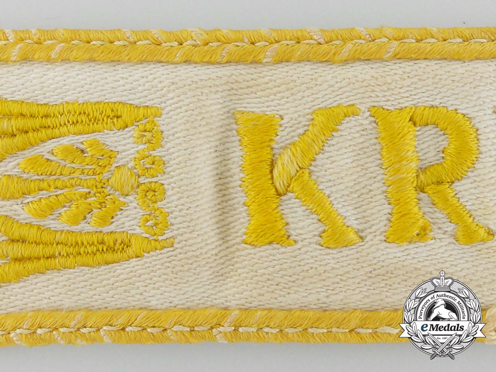 a_uniform_removed_kreta_campaign_cufftitle_b_6247