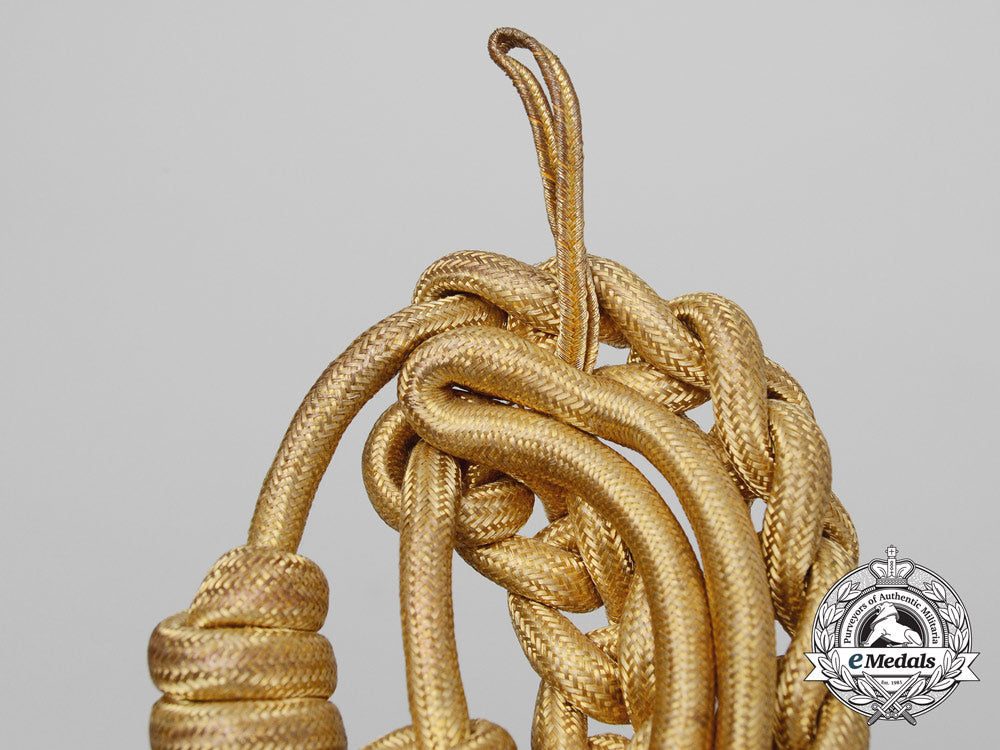 a_british_army_officer's_aiguillette_b_6414