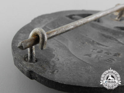 a_silver_grade_tank_badge_by_arno_wallpach_of_salzburg1942_b_6720