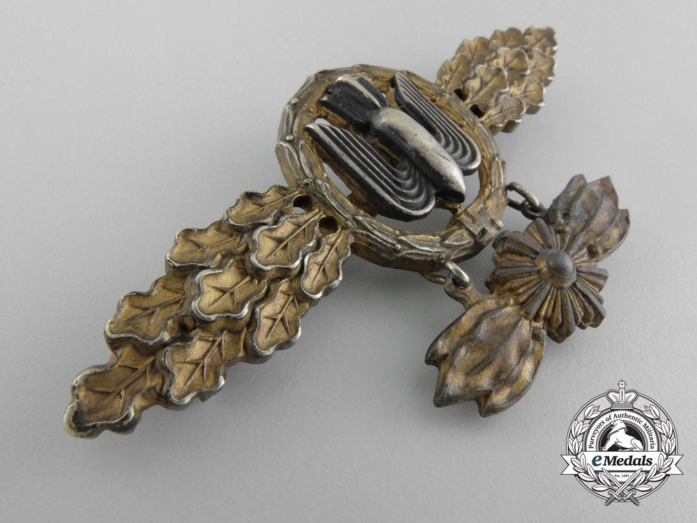 a_gold_grade_bomber_flight_clasp_with_star_hanger_b_6797