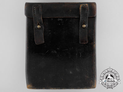 a_german_late_war_stretcher-_bearer’s_pouch_d.k.r_b_7022_1