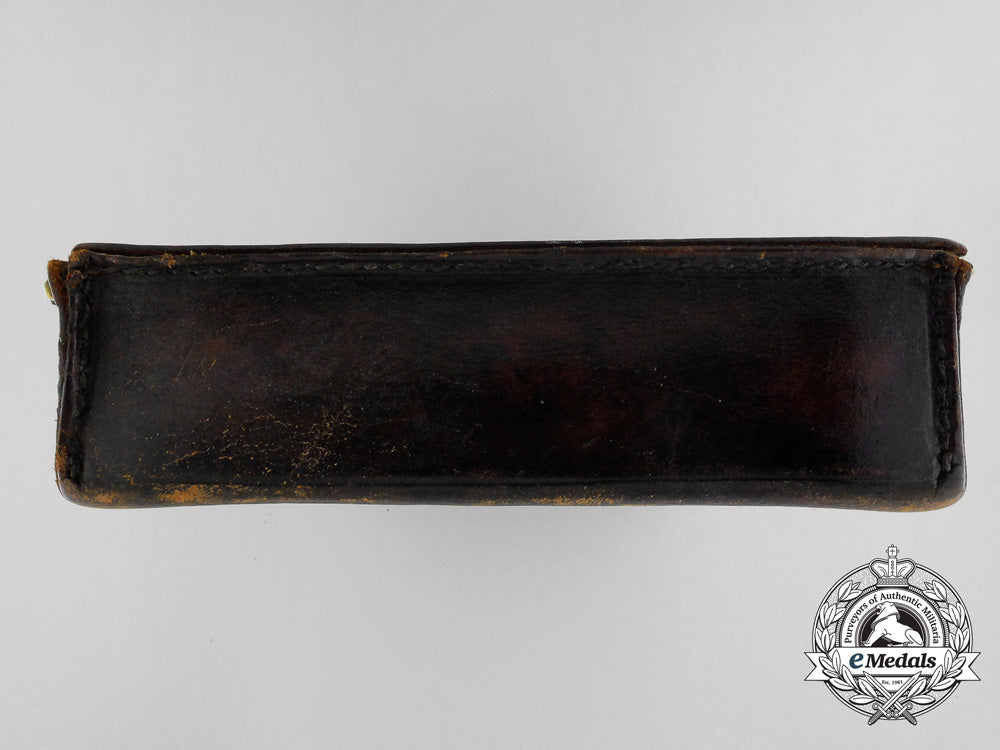 a_german_late_war_stretcher-_bearer’s_pouch_d.k.r_b_7030_1