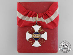 An Order Of The Crown Of Italy In Gold; Commander With Case
