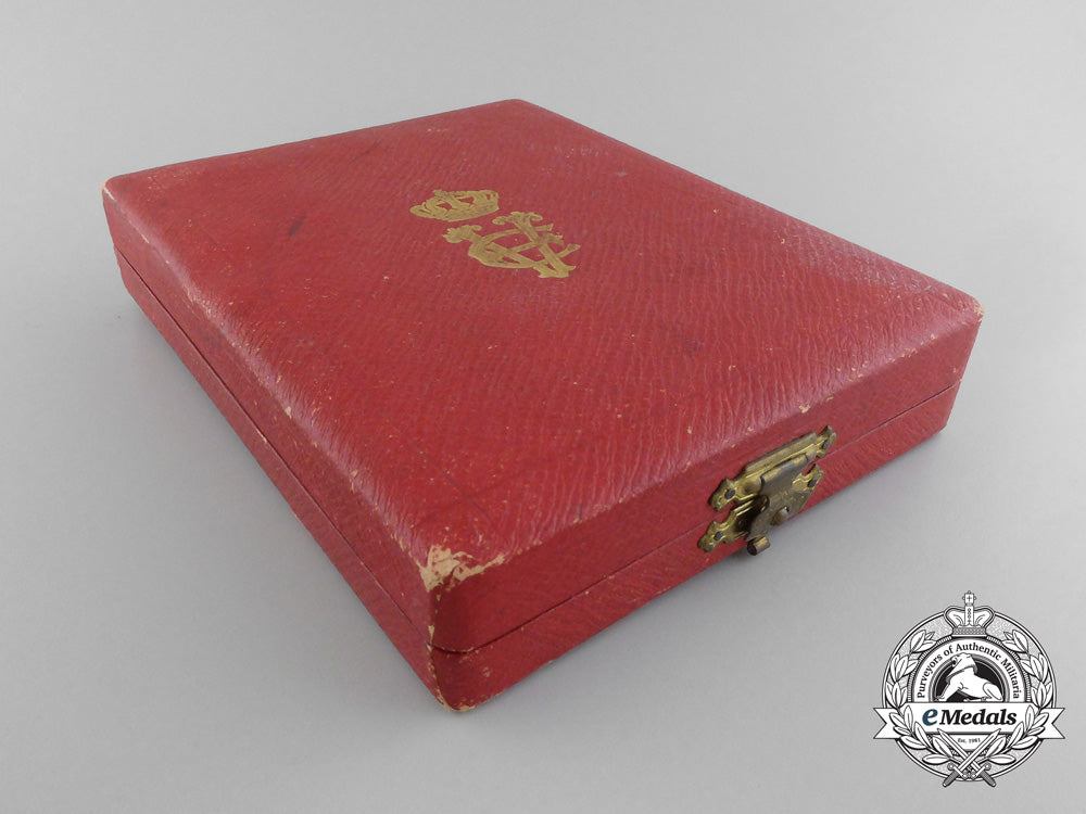 an_order_of_the_crown_of_italy_in_gold;_commander_with_case_b_7103