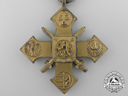 a_czechoslovakian_war_cross1939-1945_with_case_b_7123