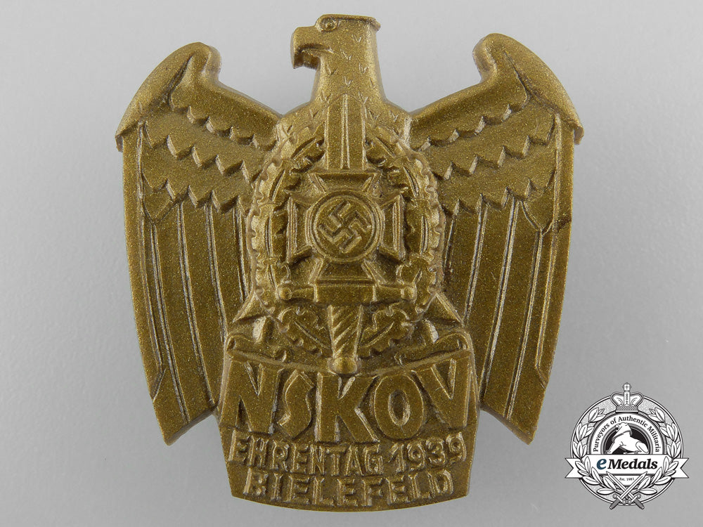a_commemorative1939_national_socialist_war_victim’s_care_badge;_rzm_marked_b_7192