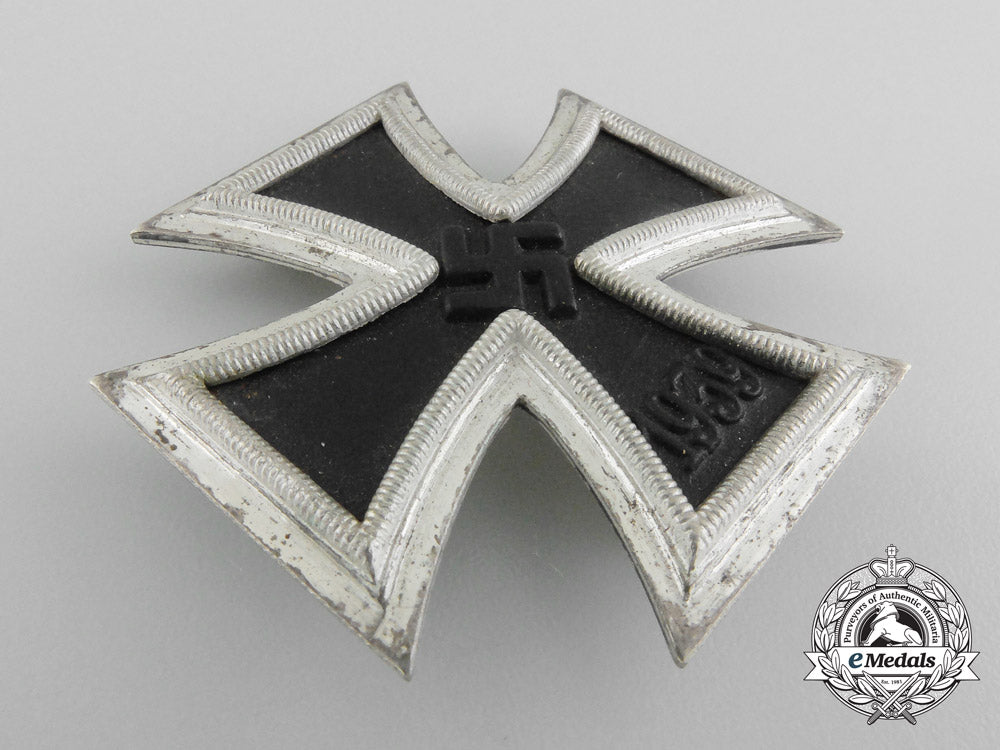 an_iron_cross_first_class1939_with_case_by_wilhelm_deumer_b_7672