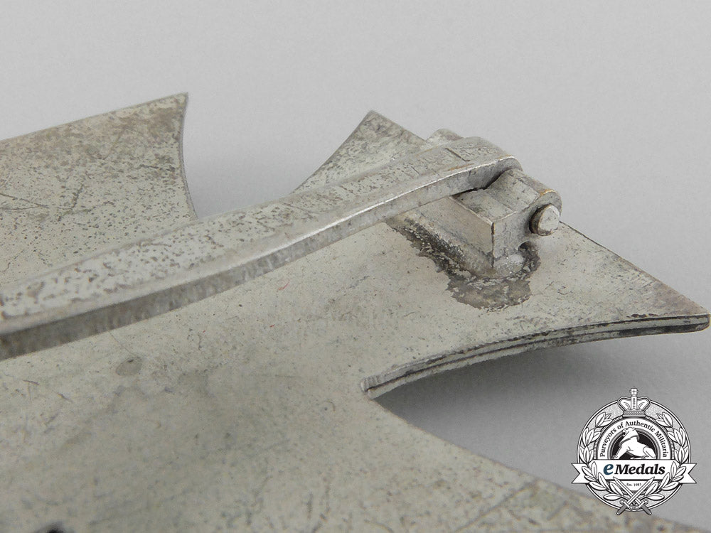 an_iron_cross_first_class1939_with_case_by_wilhelm_deumer_b_7675