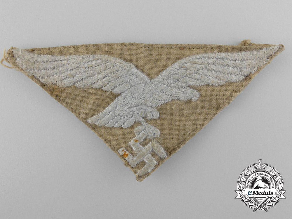 an_tropical_luftwaffe_eagle_for_overseas_cap;_headgear_removed_b_8031