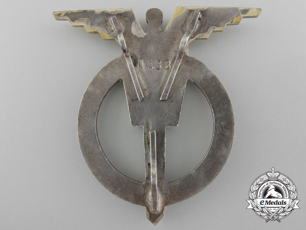 a_czechoslovakian_socialist_air_force_pilot_badge;3_rd_class_b_8615_1_1