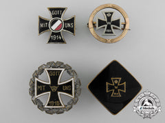 Germany, Imperial. A Lot Of First War Iron Cross Badges