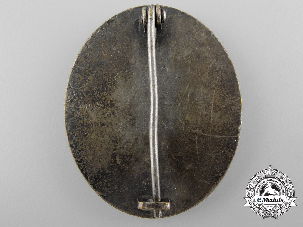 an_early_silver_grade_wound_badge_b_8748