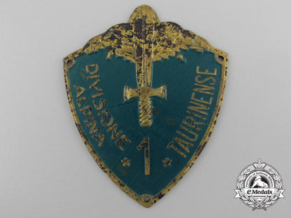 a_second_war_italian1_st_division_alpine"_taurinense"_badge_b_8799