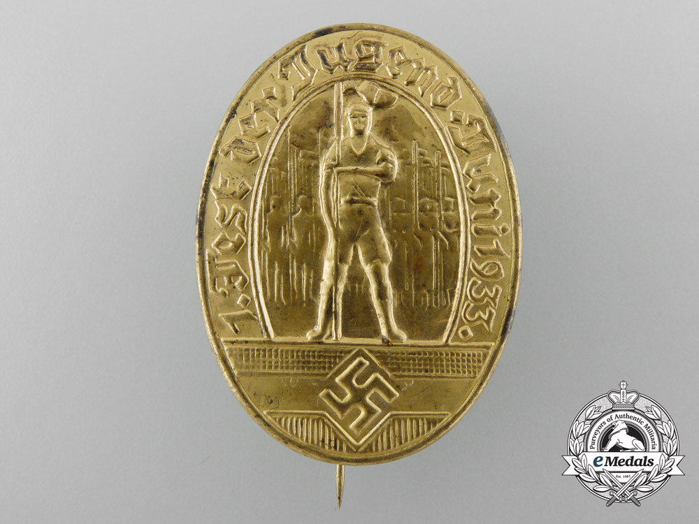 germany,_third_reich._a_festival_of_youths_badge,1933_b_8825
