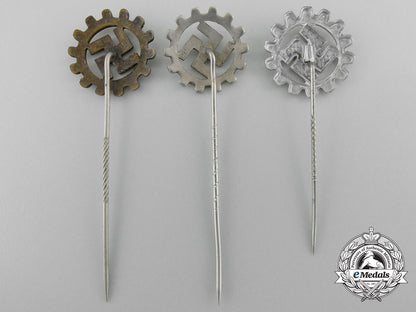 three_daf_stickpins_b_9111