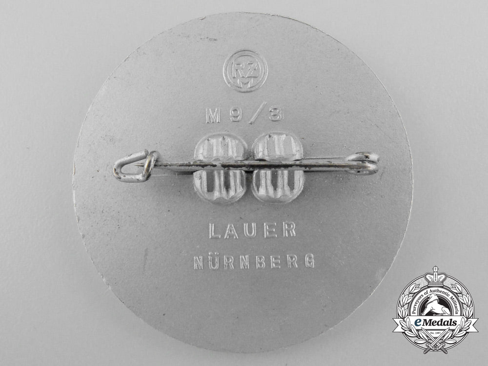 a19281_st_german_remembrance_day_commemorative_badge;_rzm_marked_b_9254