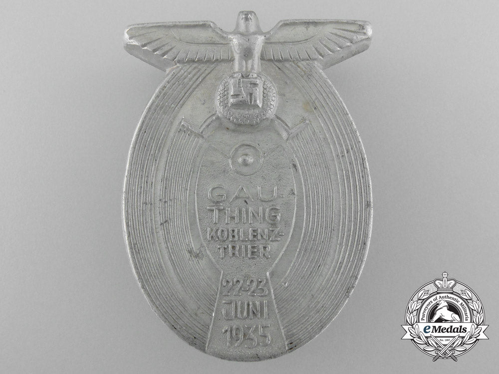 a1935_district-_day_and_assembly_badge_for_koblenz-_trier_by_robinson_b_9313