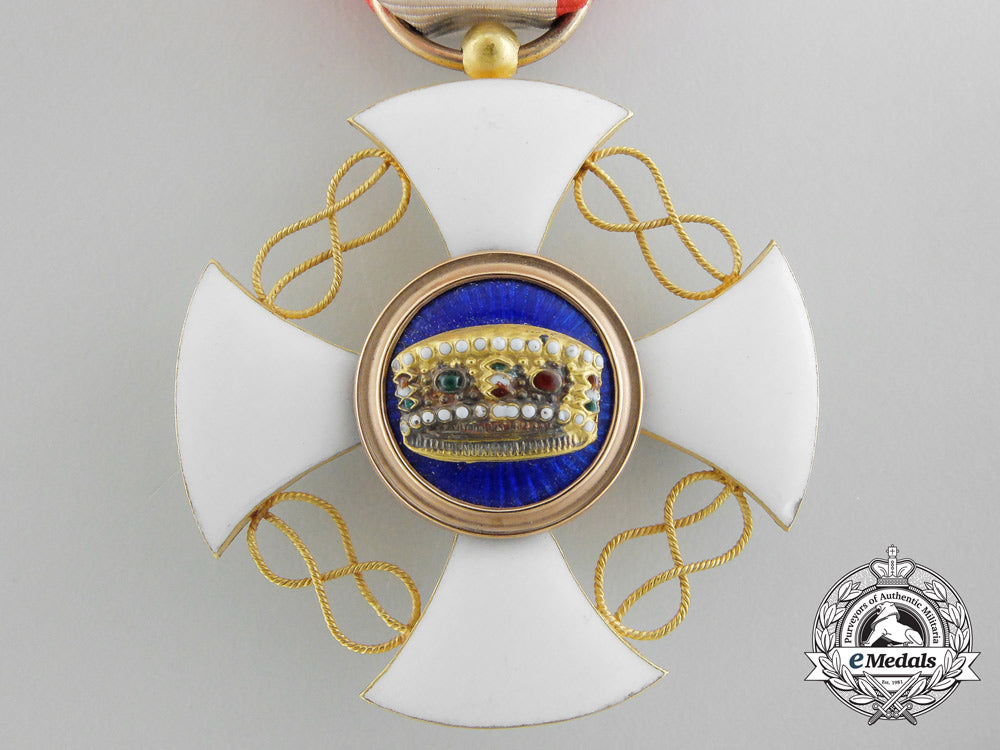 a_victor_emanuel_iii_italian_order_of_the_crown_in_gold_b_9727