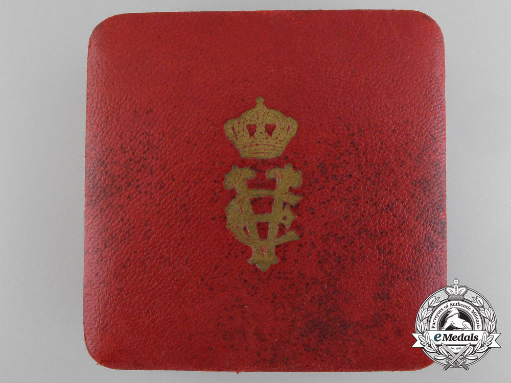 a_victor_emanuel_iii_italian_order_of_the_crown_in_gold_b_9734