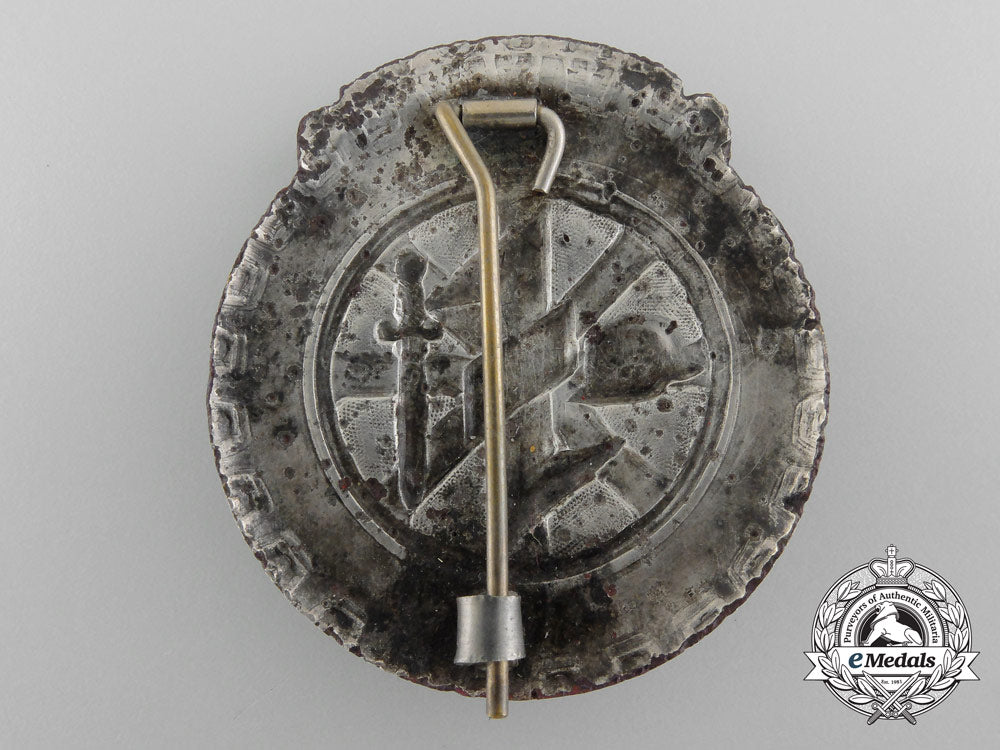 a_ground_recovered_dutch_nskk_badge_b_9914