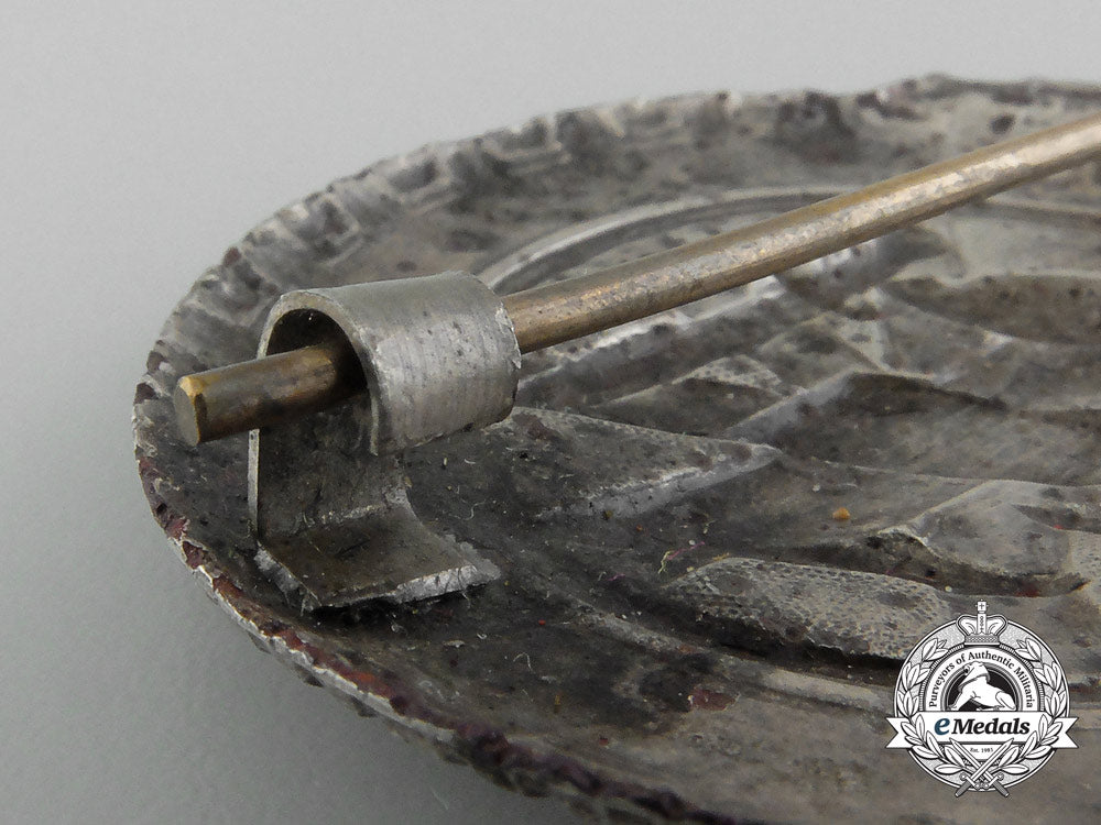 a_ground_recovered_dutch_nskk_badge_b_9917