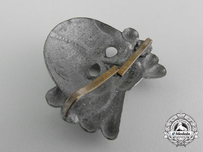 an_ss_skull_first_model_for_visor_cap_b_9976