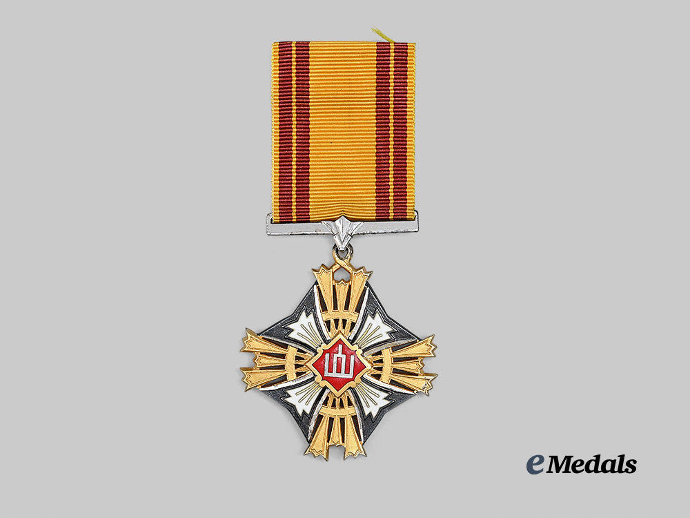 lithuania,_republic._an_order_of_the_grand_duke_gediminas,_v_class_e_medals__e_u24414_2