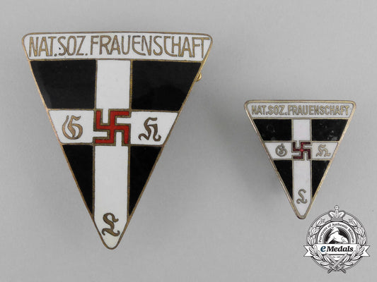 two_national_socialist_women’s_league_membership_badges_bb_0180