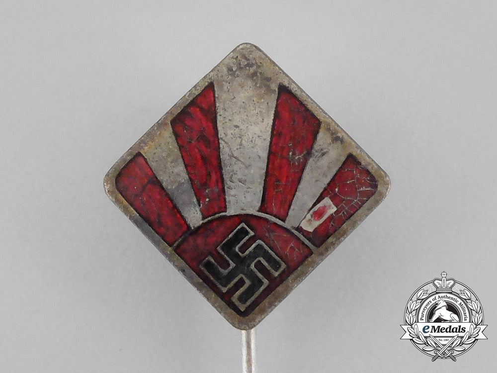 a_drl_sports_badge_document&_sports_teacher_stickpin_to_female_teacher_friedel_lenhardt_bb_0347