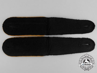 an_unissued_set_of_waffen-_ss_cavalry_em’s_shoulder_straps_bb_0414