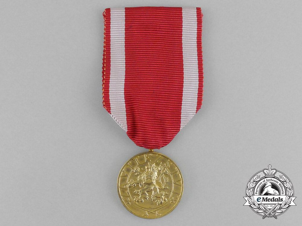 czechoslovakia,_republic._a_military_order_of_the_white_lion,_iv_class_gold_grade_medal,_by_karnet-_kisely_bb_0912