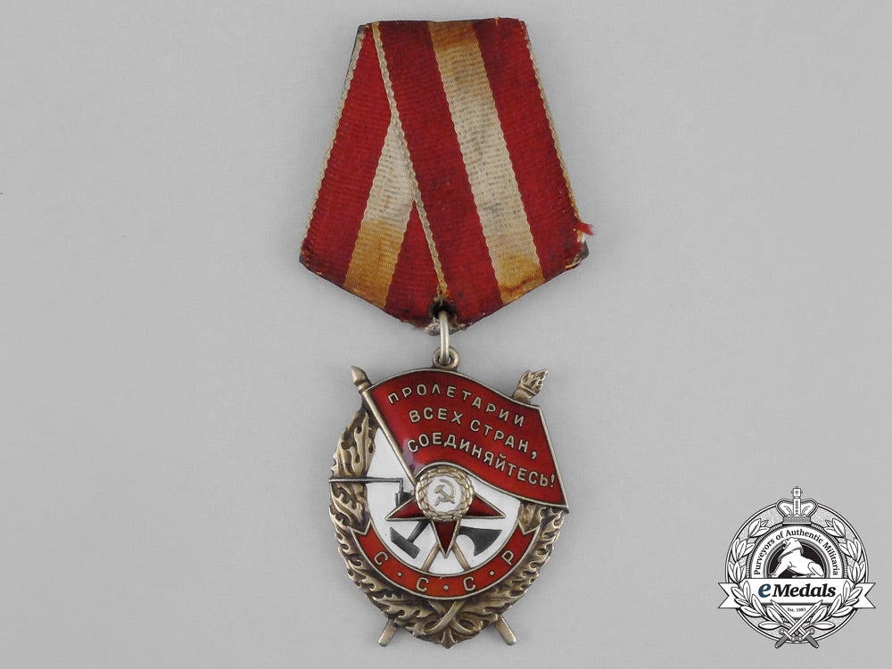 russia,_soviet_union._an_order_of_the_red_banner,_type_iv_bb_0944